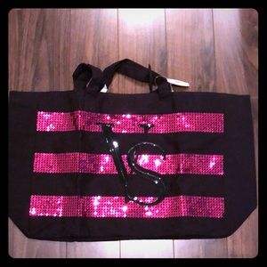VS Medium Travel Tote Bag